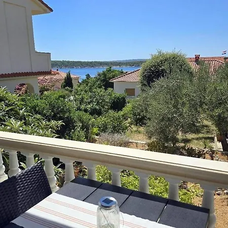 Apartament With Parking Space Barbat, Rab - 24096 Rab Town