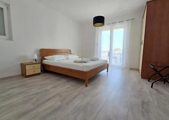 With Parking Space Barbat, Rab - 24096 Apartmán *